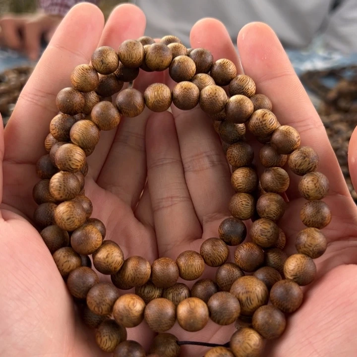 手串沉香圆珠多圈0.9规格30克