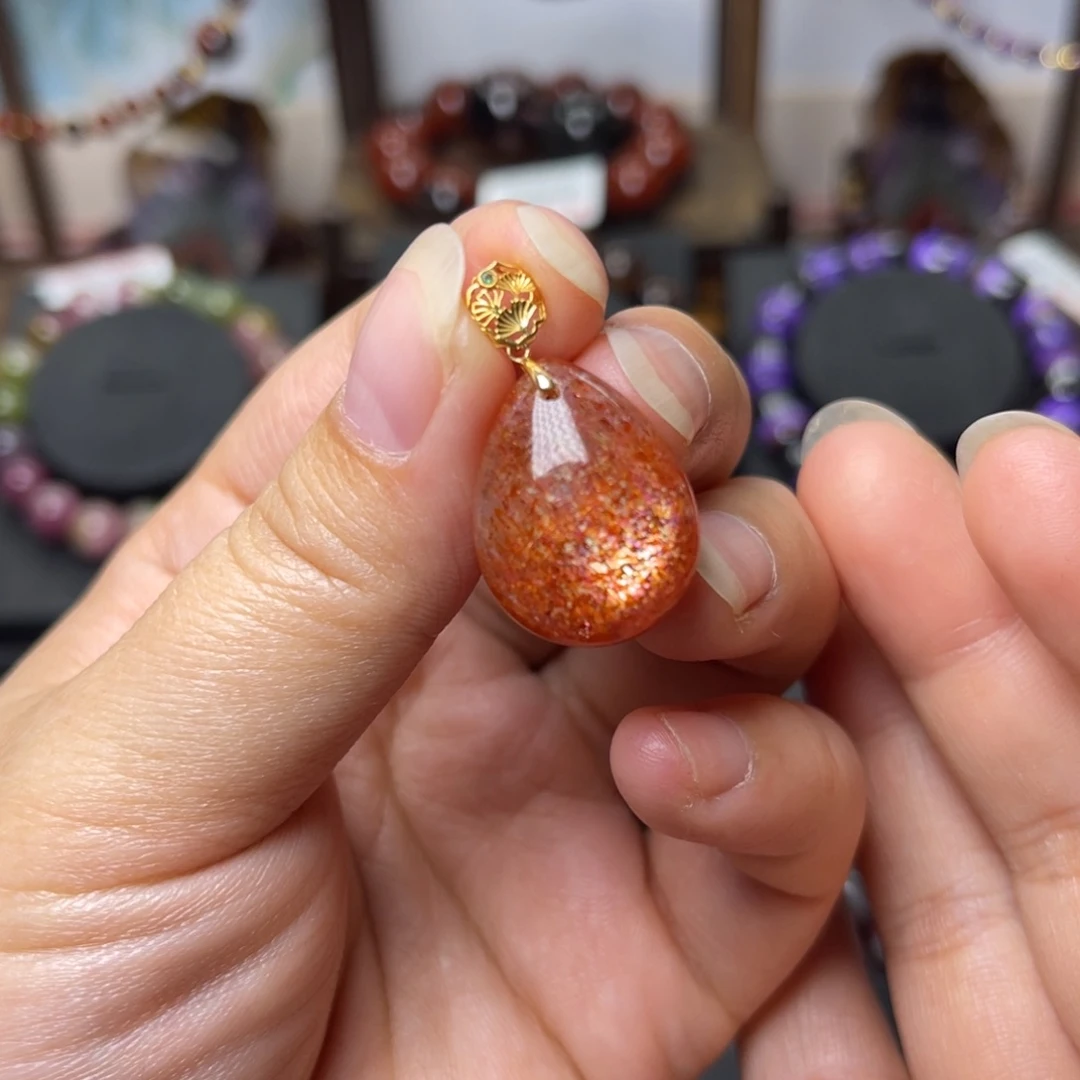 手链长石18K金镶嵌金太阳吊坠