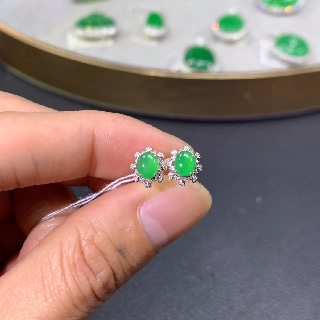 翡翠耳饰18K金镶嵌翡翠