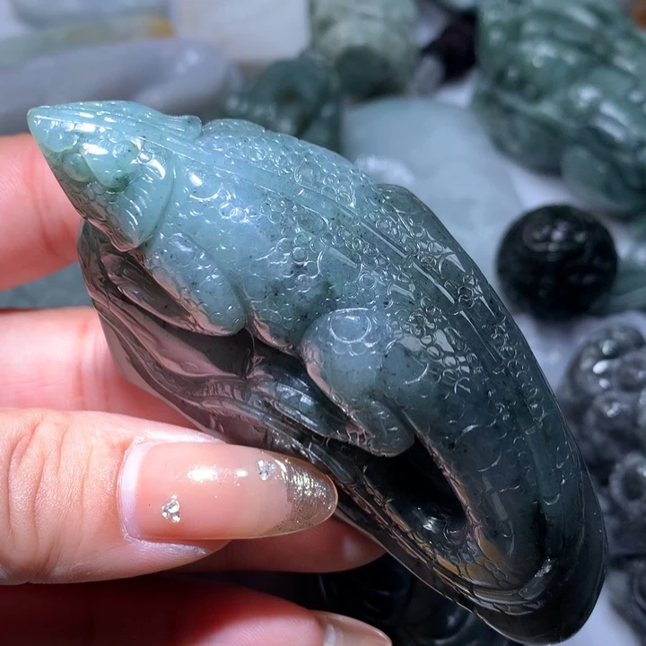 翡翠未镶嵌颈饰保真天然A货翡翠