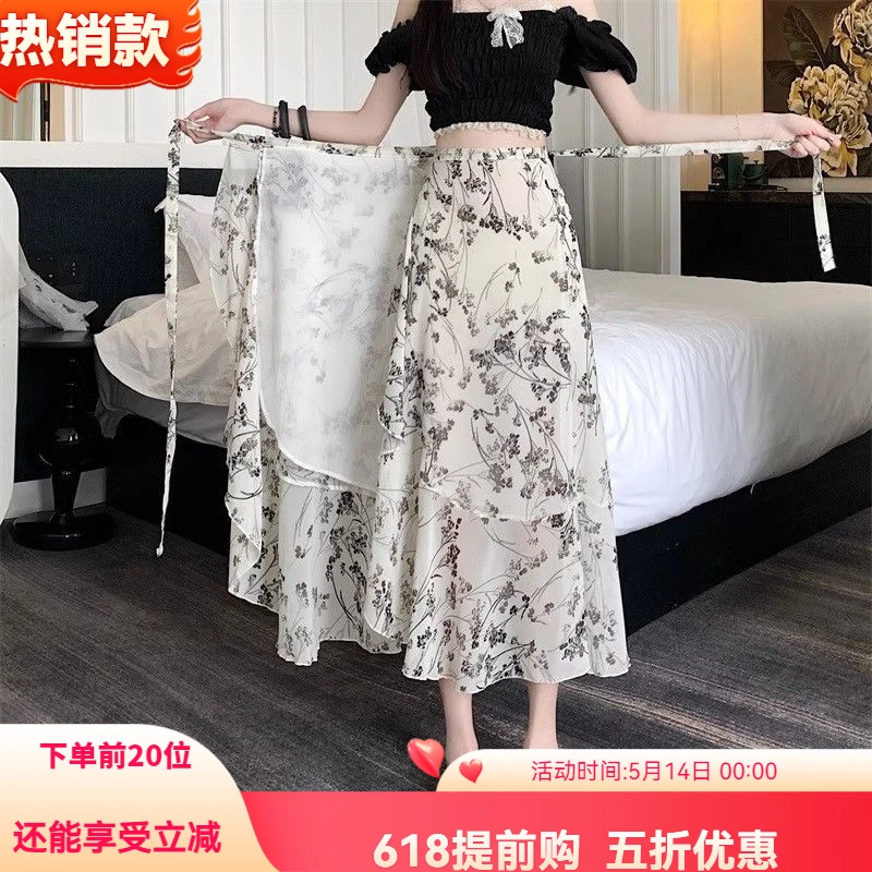 一片式绑带半身裙女2025新款夏季不规则高腰显瘦a字雪纺碎花半裙
