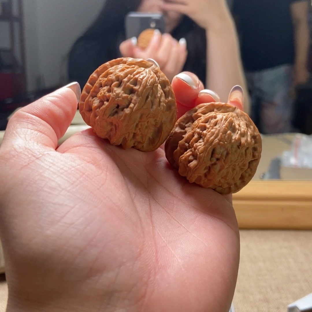文玩核桃吊坠白狮子8
