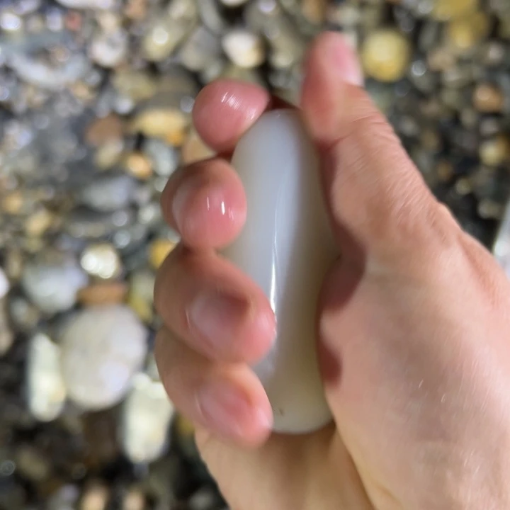 和田玉（糖玉）未镶嵌珠宝奇石