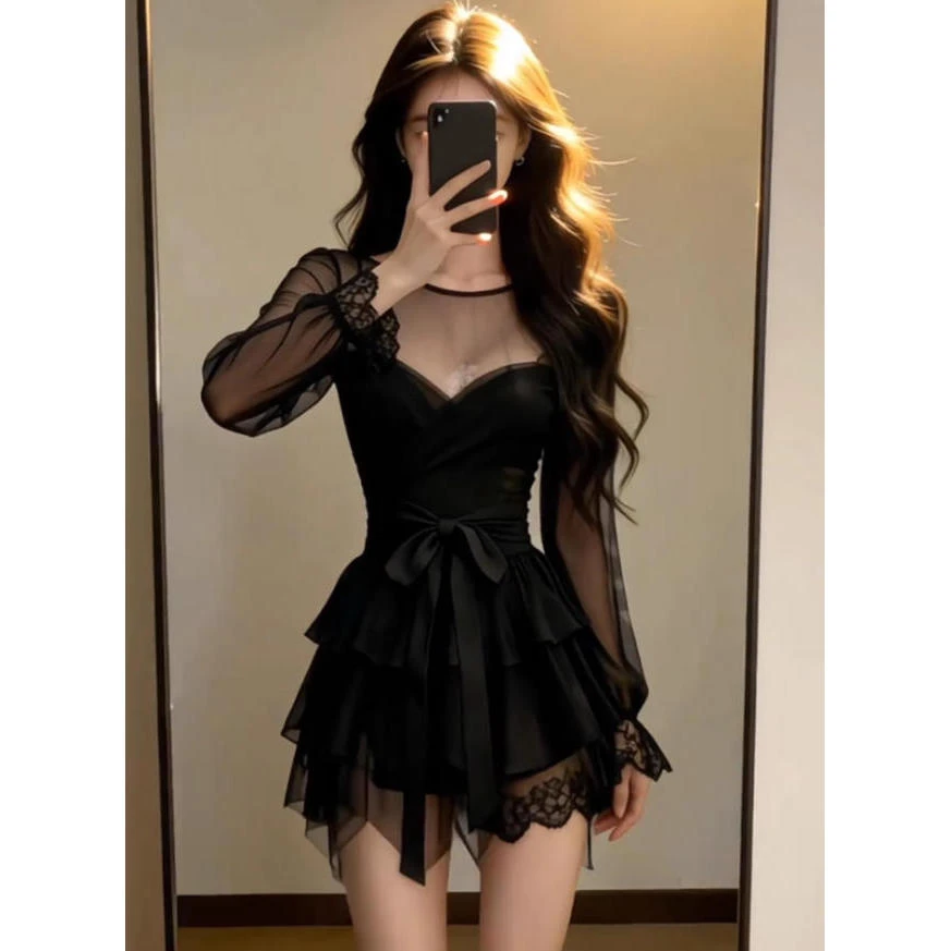 长袖连衣裙2025年秋季修身黑色设计感蕾丝裙子修身显瘦气质蕾丝