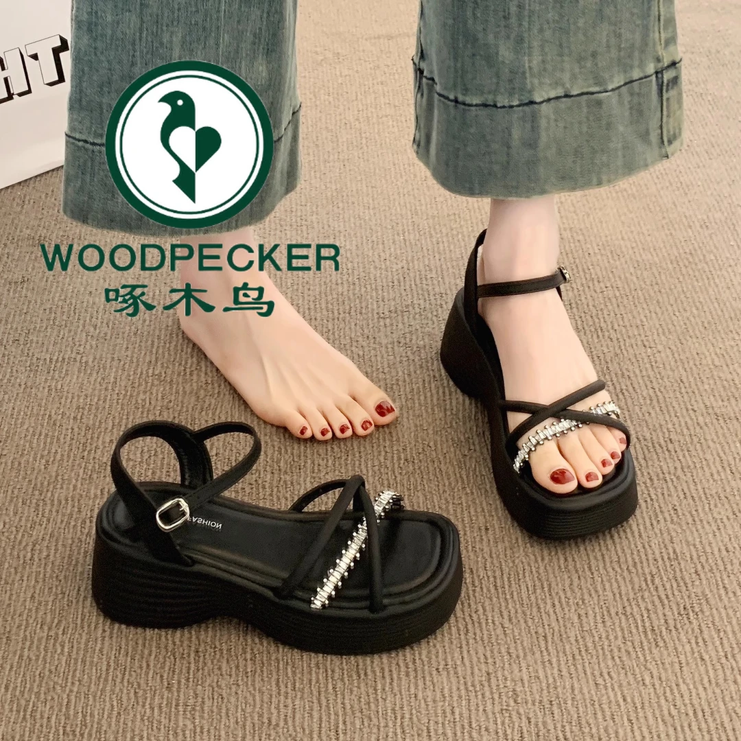 啄木鸟厚底增高凉鞋女款2025新款夏季超火时尚高级感配裙子罗马鞋
