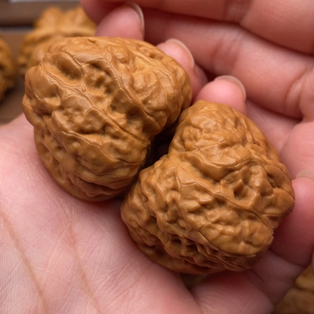 【闪购商品】文玩核桃把件笑**尘边39左右