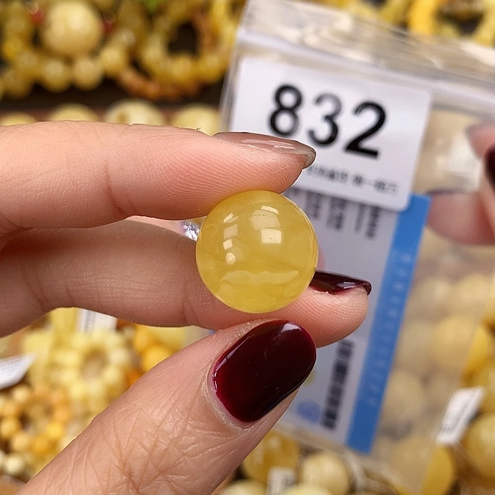 琥珀未镶嵌珠宝奇石16.7