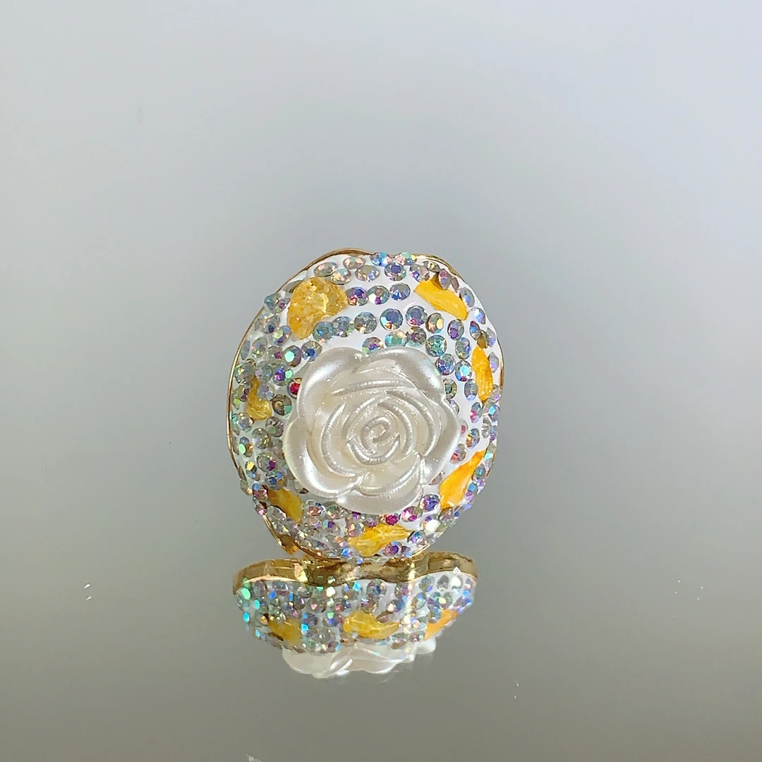 铜合金合成锆石戒指 TTSD 白色花朵时尚重工设计戒指 7428