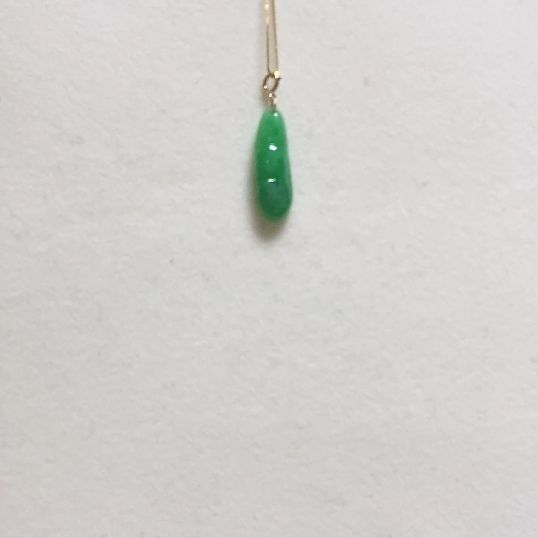 翡翠颈饰18K金镶嵌简单