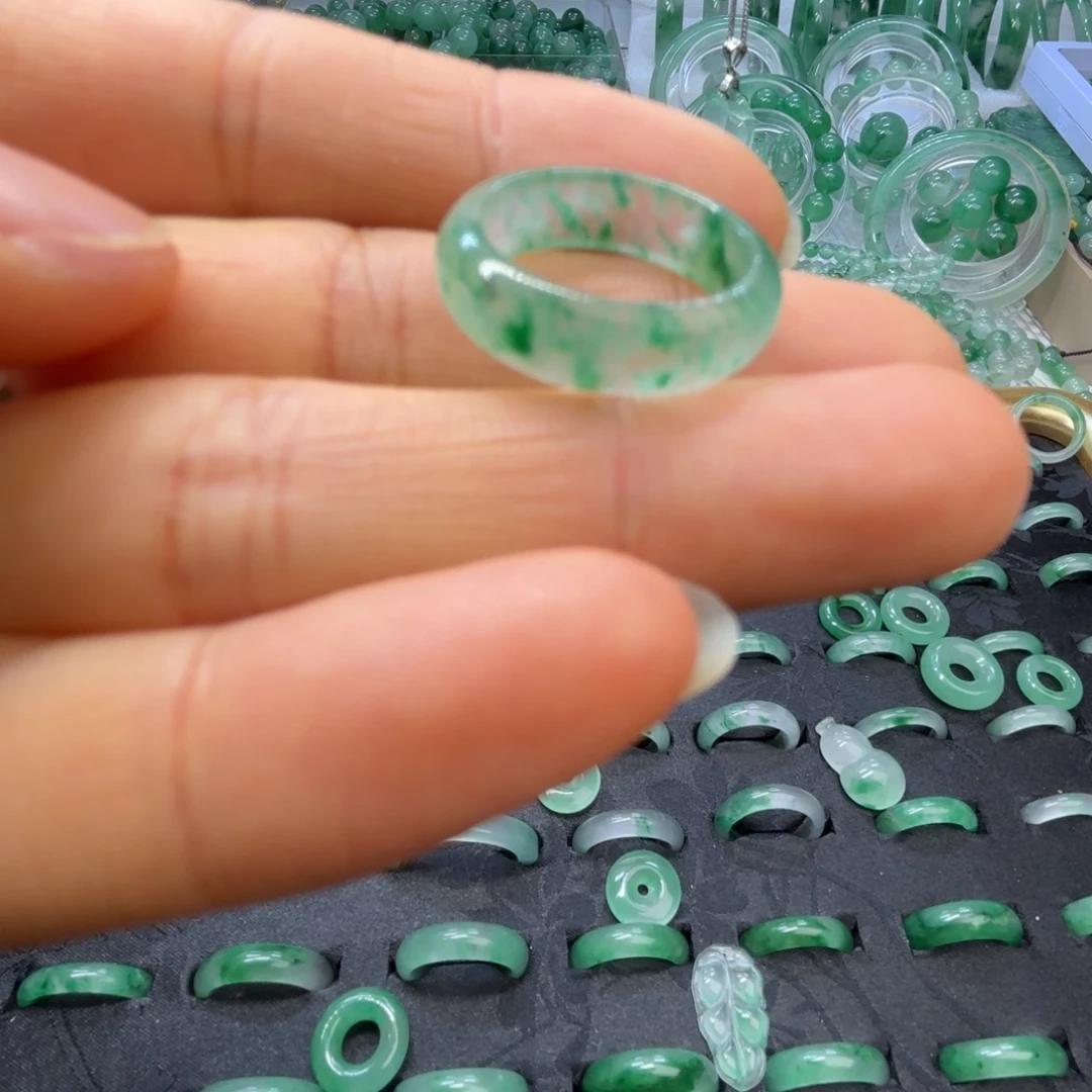 石英质玉（非洲翠）未镶嵌戒指  珠子  手镯冰飘花戒指