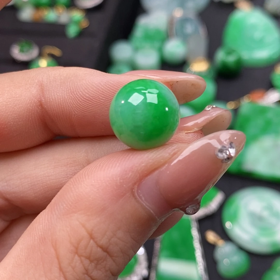 翡翠颈饰未镶嵌卡12.5