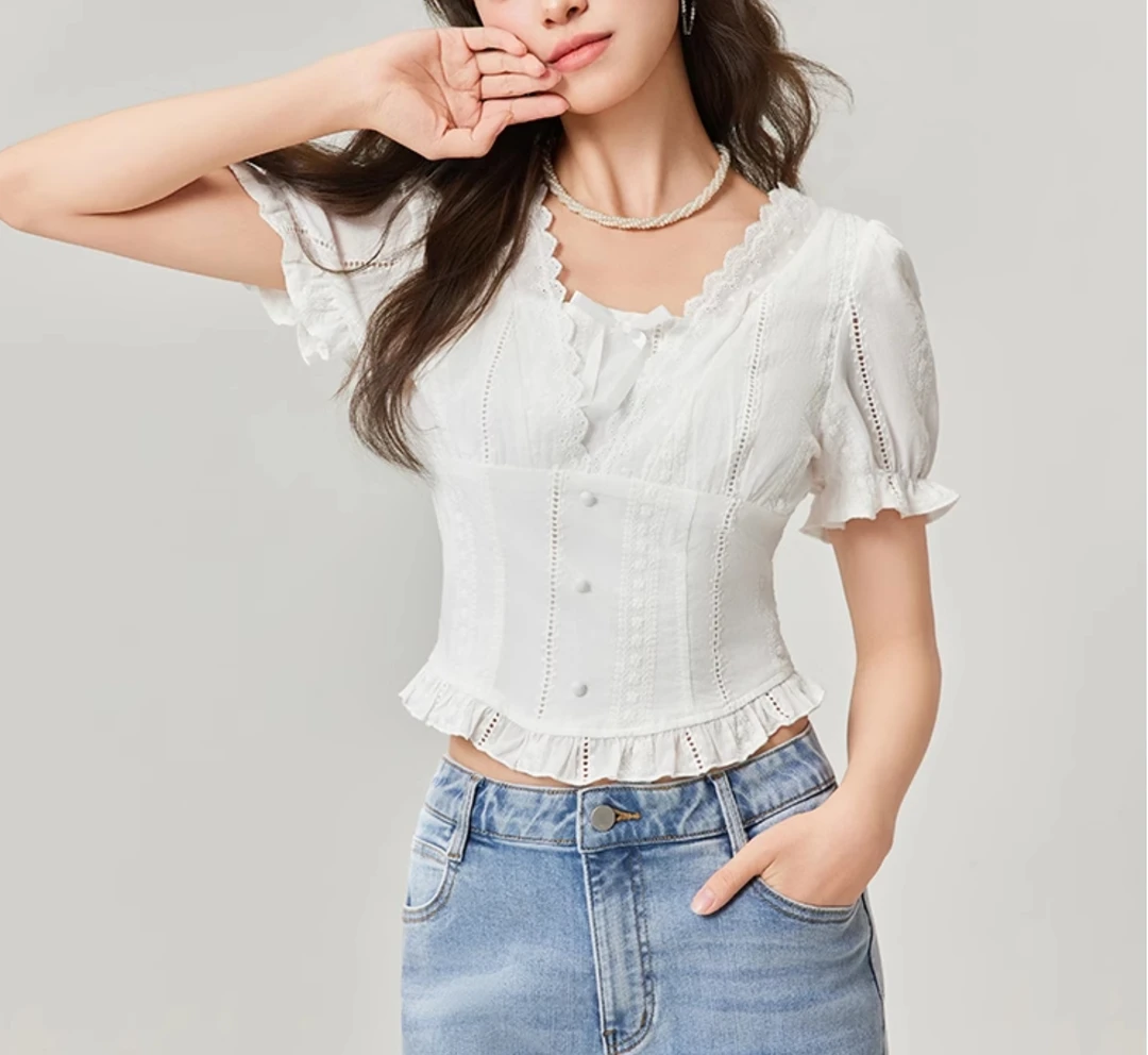 222 夏季新款法式纯欲气质修身百搭上衣蕾丝