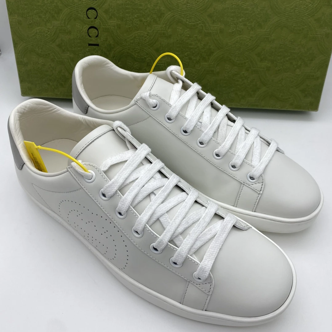 95新 GUCCI/古驰 39.5欧码/白色皮面镂空双G休闲时尚板鞋