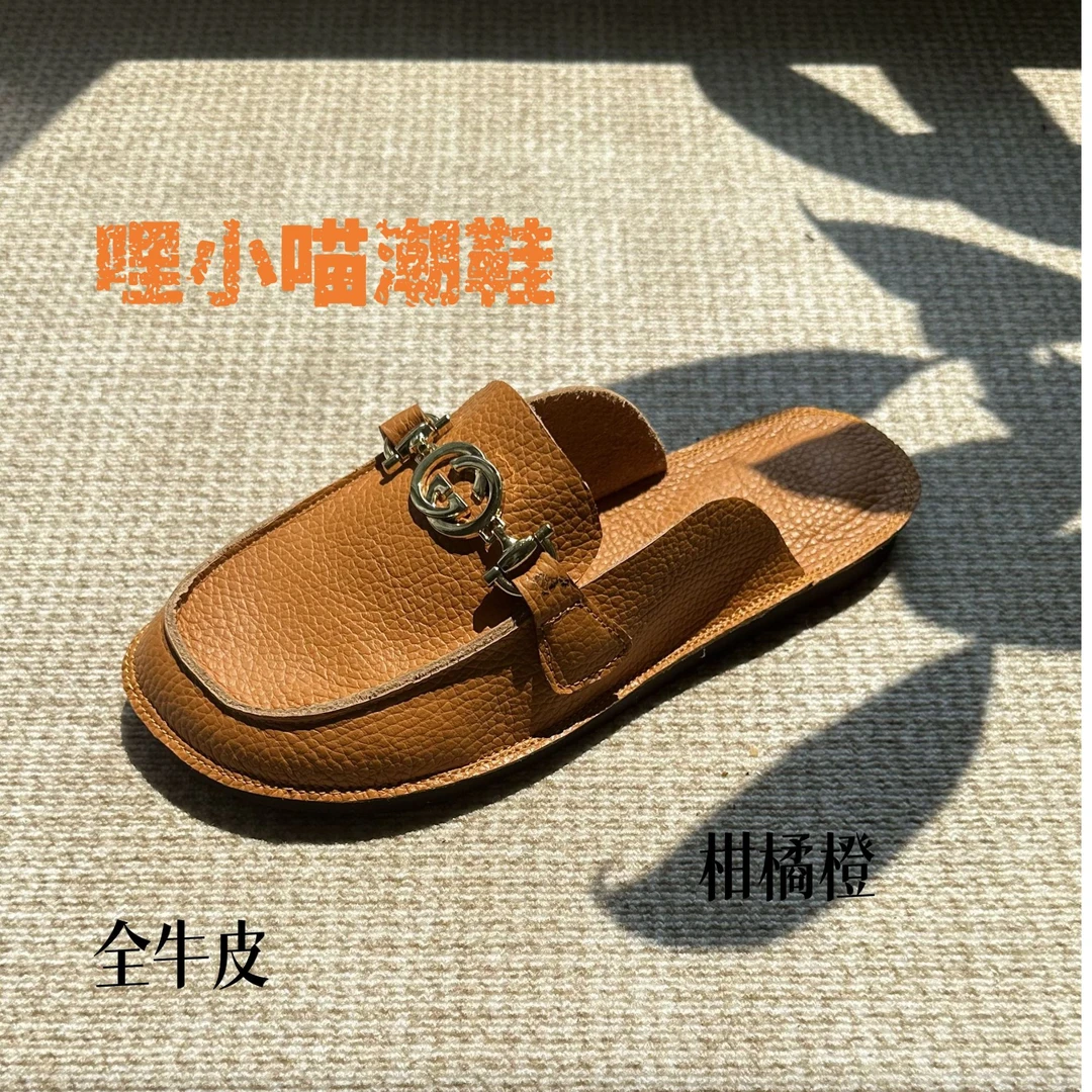 《哩小喵》3厘米跟高头层牛皮手工缝制复古金属扣港风包头凉鞋2578