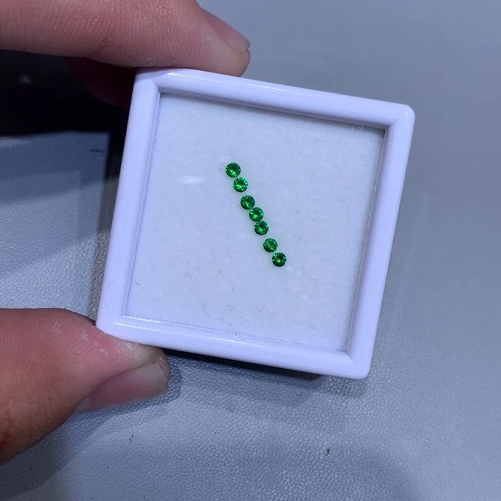 石榴石（沙弗莱）裸石未镶嵌0.32克拉