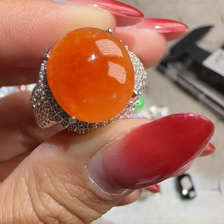 定制翡翠未镶嵌翡翠