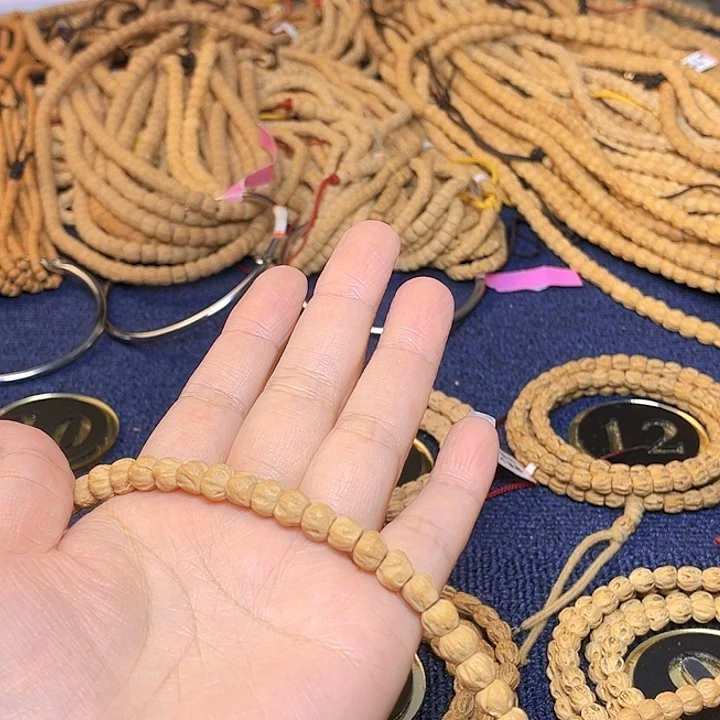 小***森吊坠柏香籽/百香籽