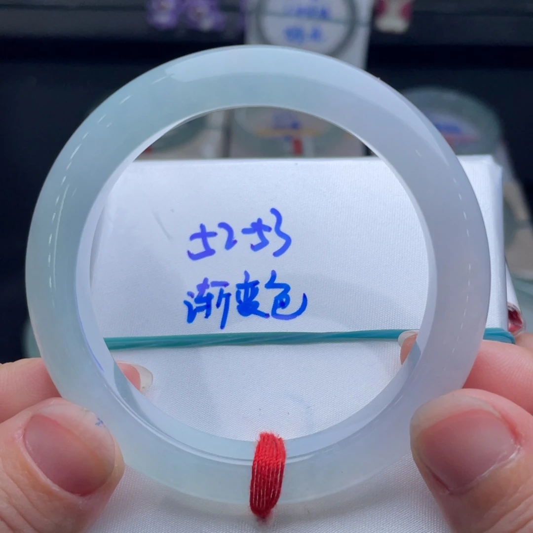 翡翠未镶嵌手镯翡翠手镯42