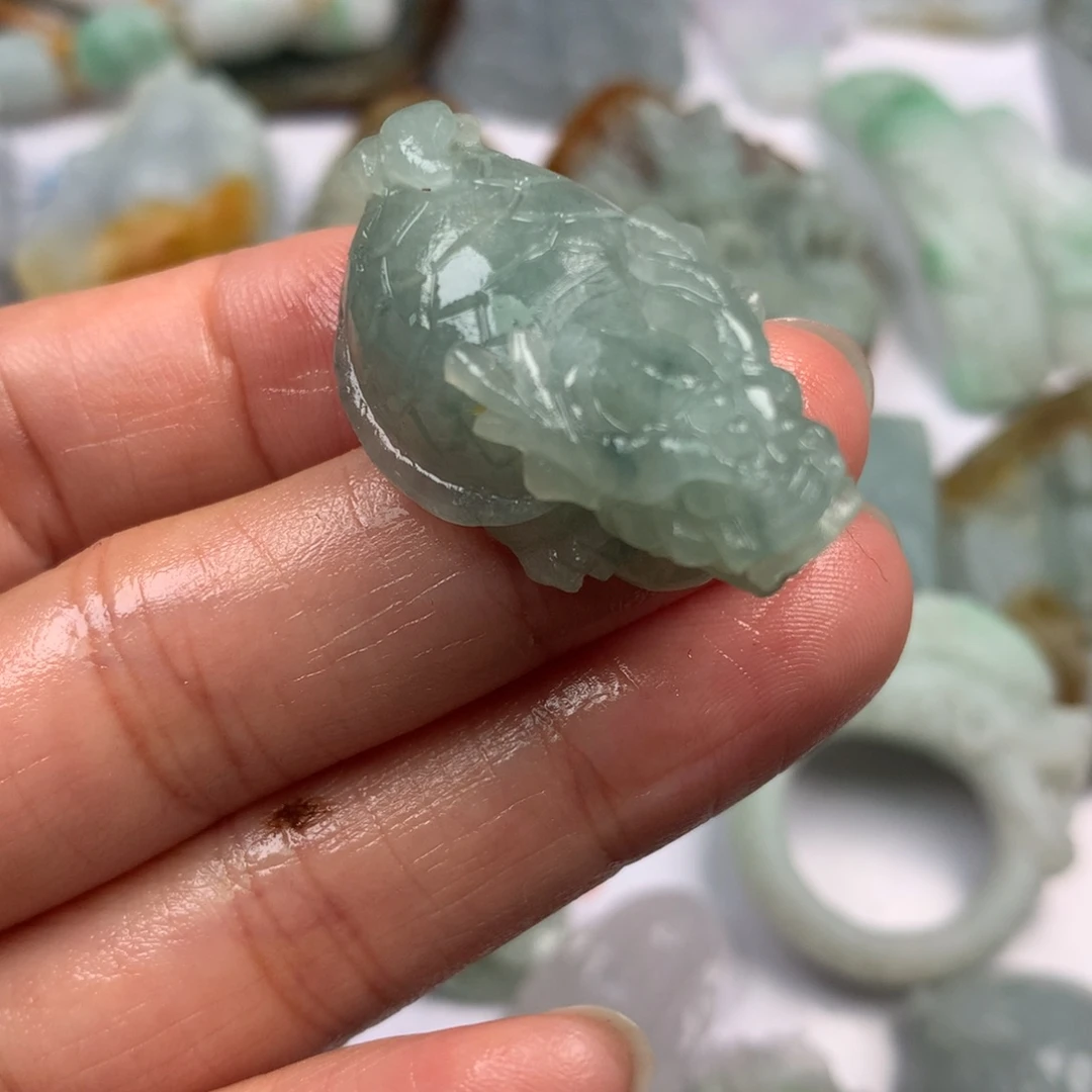 定制翡翠未镶嵌翡翠