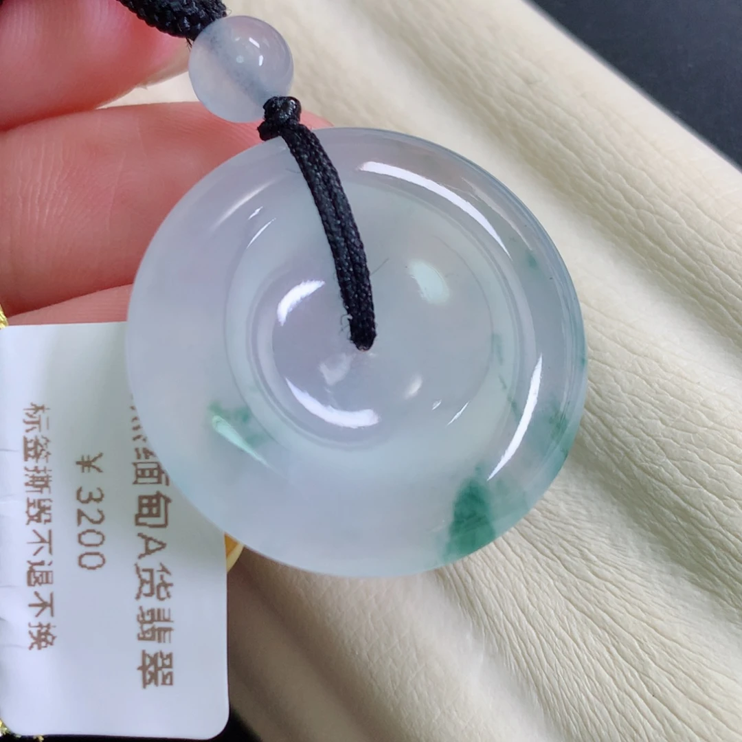 颈饰未镶嵌翡翠扣子