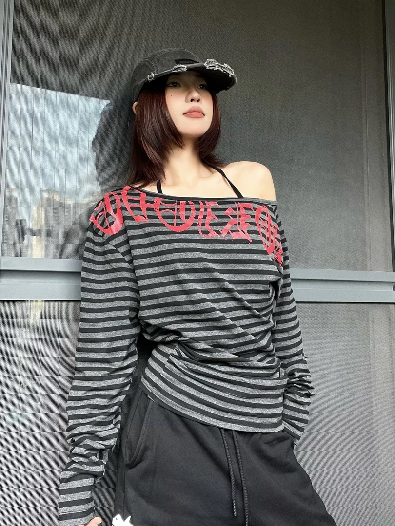 15GET 美式条纹辣妹风斜肩字母印花两穿长袖T恤收腰显瘦上衣女