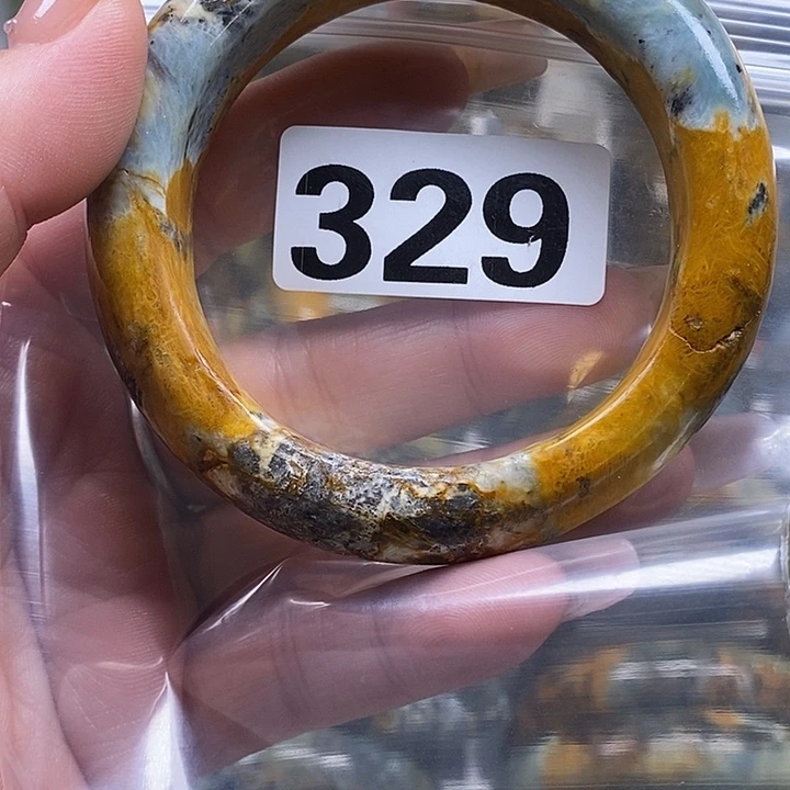 你***啥蛇纹石玉未镶嵌手镯