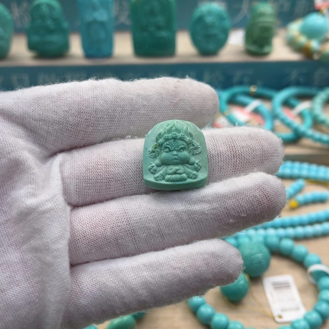 绿松石配饰未镶嵌