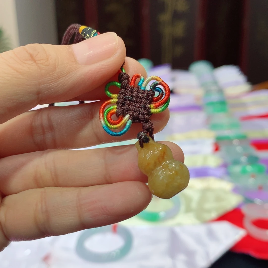 申***J翡翠未镶嵌吊坠(不含链)葫芦、不退换