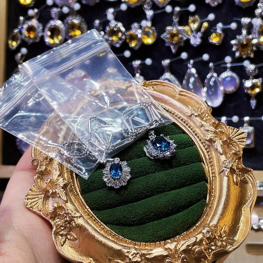 ****.925银伦敦蓝吊坠两对