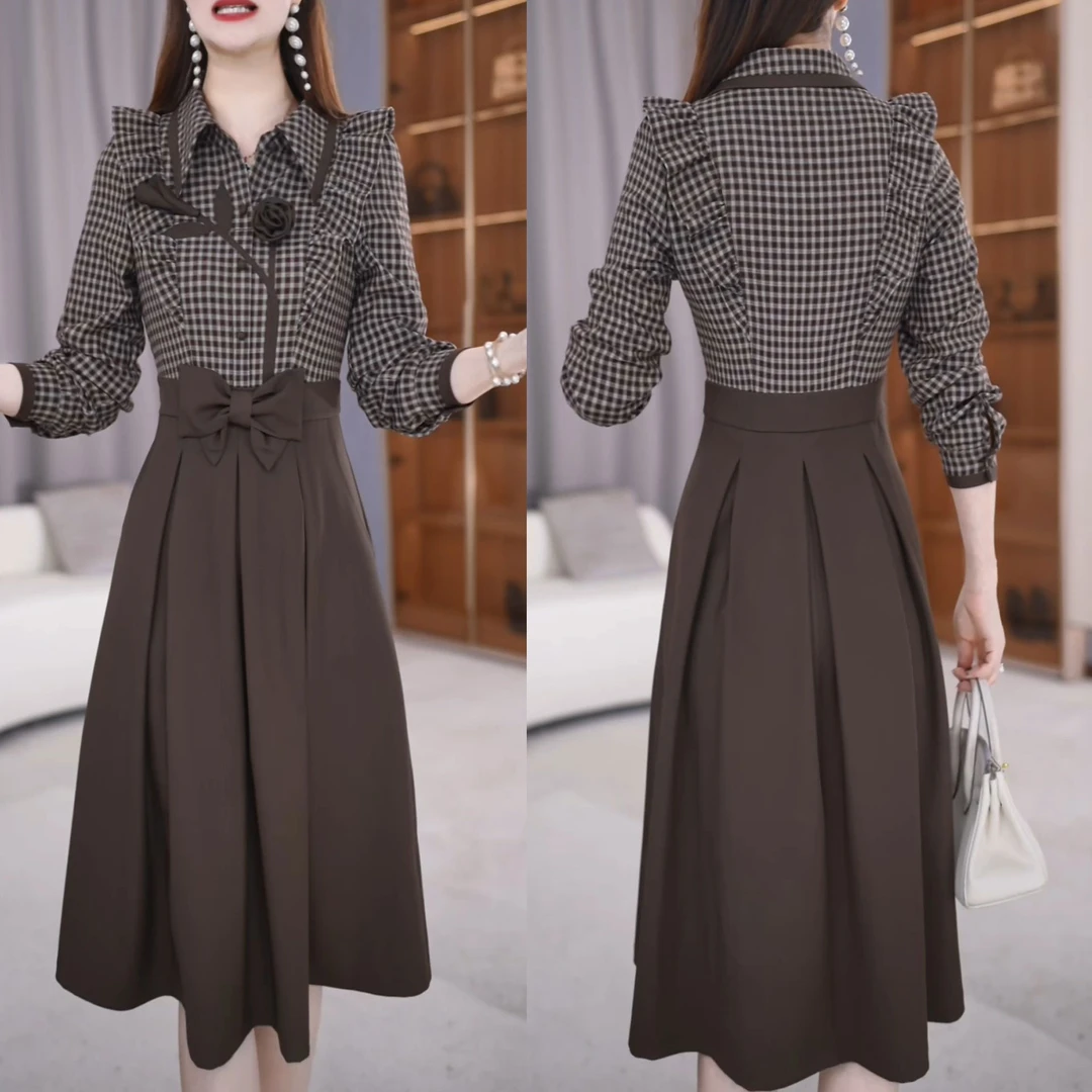 2025秋季新款洋气翻领显瘦裙子女复古时尚设计感修身中长款连衣裙