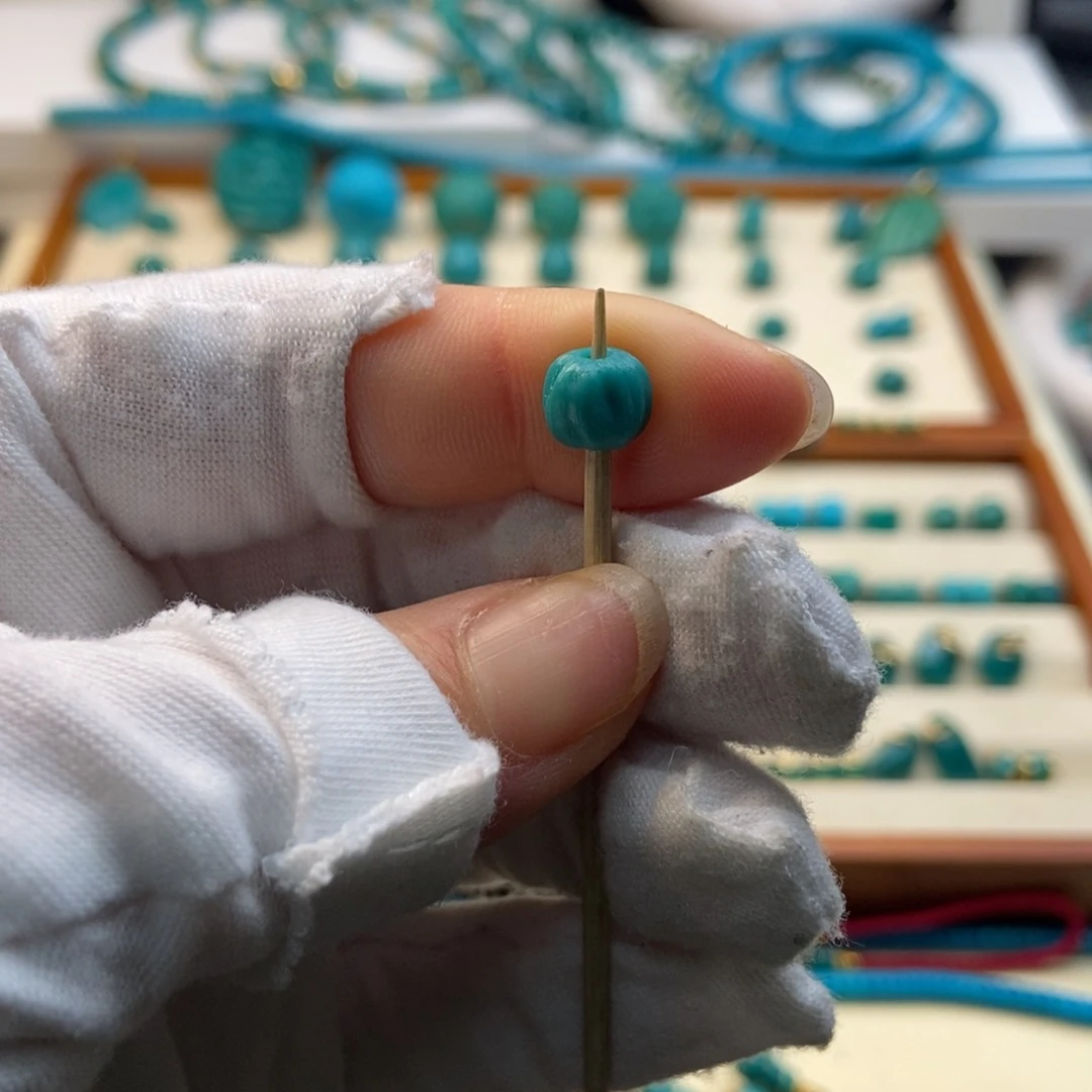 绿松石配饰未镶嵌迁***公