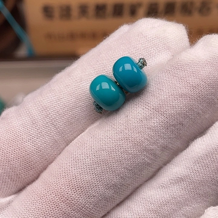 绿松石未镶嵌珠宝奇石9