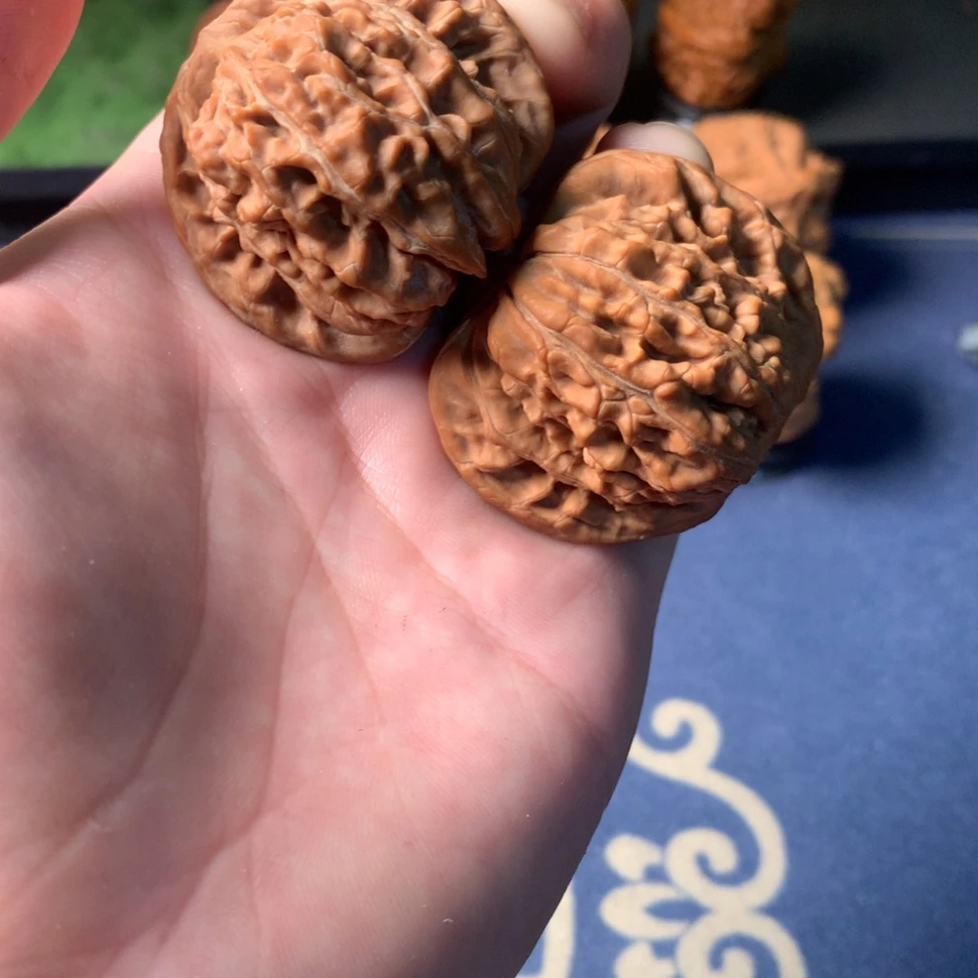 文玩核桃把件天*44四座楼