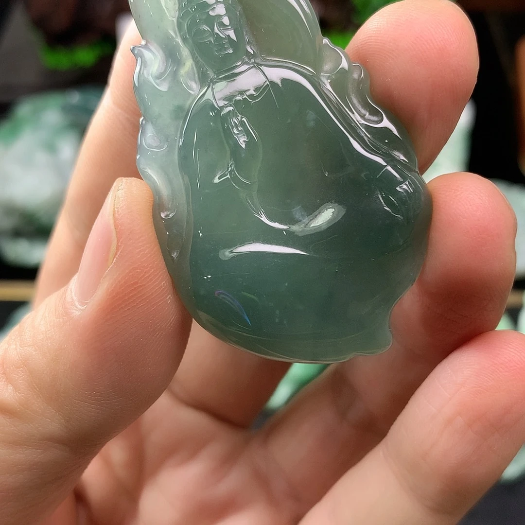 翡翠未镶嵌颈饰翡翠首饰