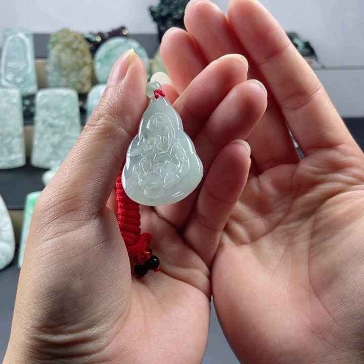 翡翠未镶嵌吊坠(不含链)千*翡翠