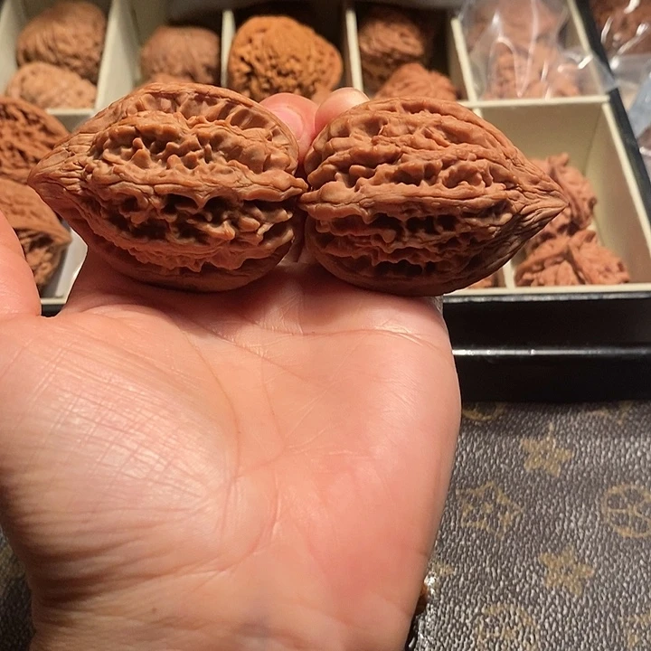 *****手串/手链橄榄核42大估石