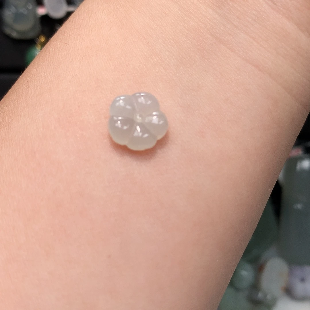 翡翠未镶嵌颈饰白冰花花