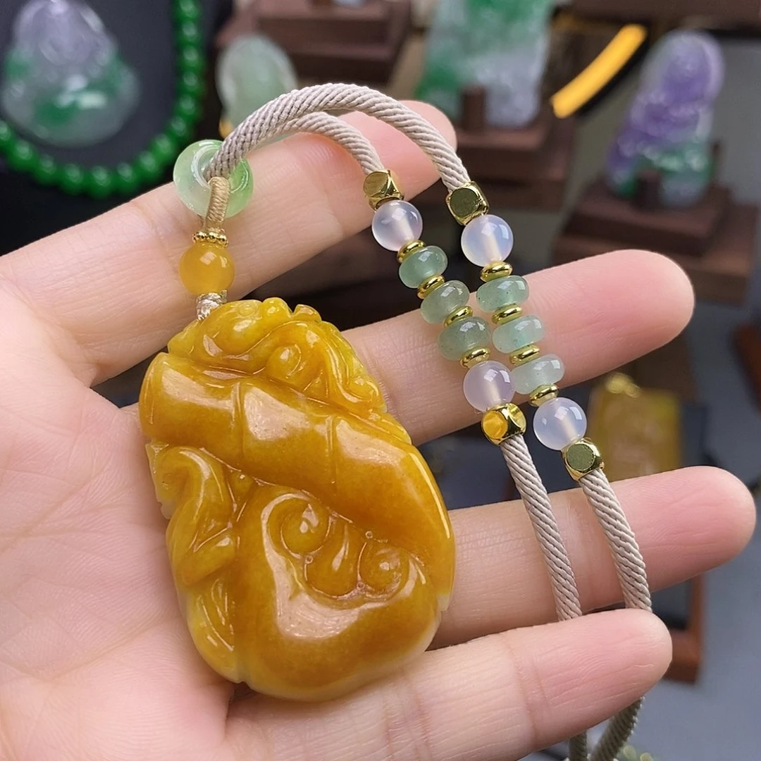 吊坠(赠链)未镶嵌翡翠