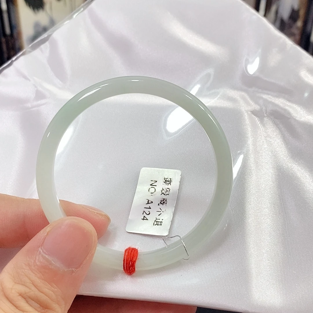 翡翠未镶嵌手镯手镯