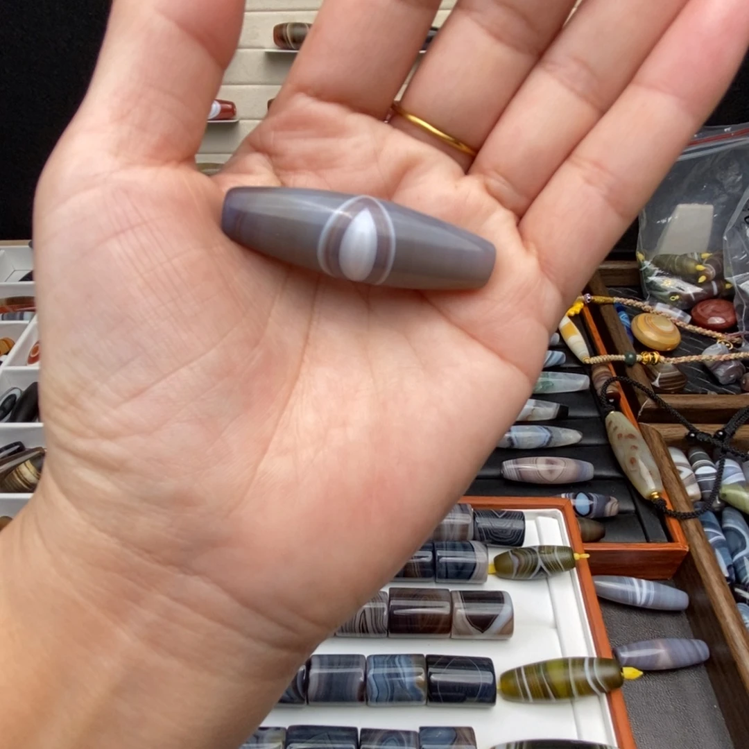 玛瑙/玉髓未镶嵌吊坠