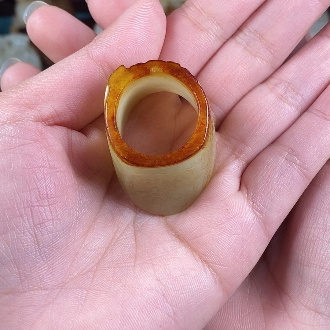 古***缘和田玉未镶嵌挂件