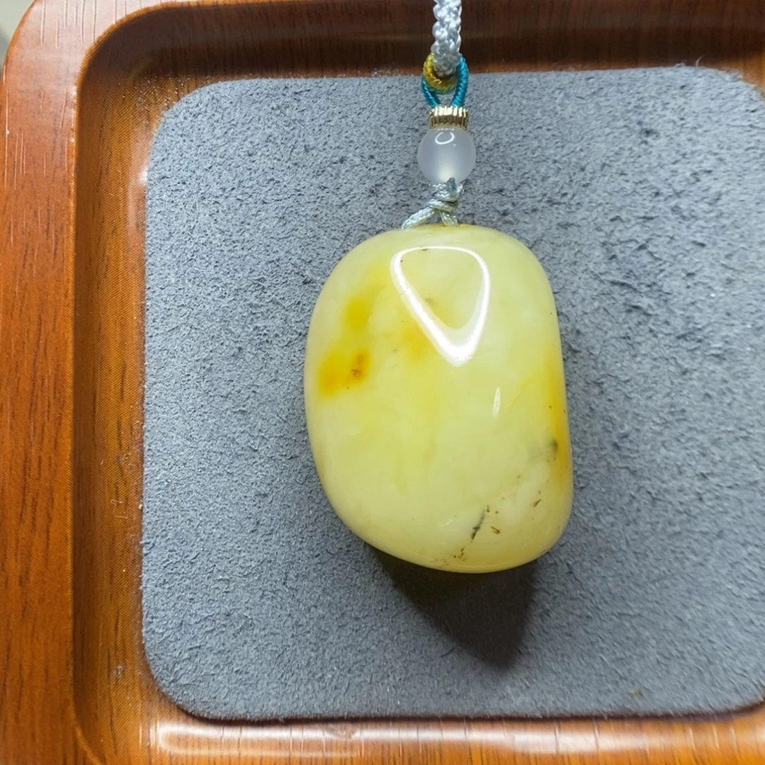 1***,蜜蜡未镶嵌颈饰郎