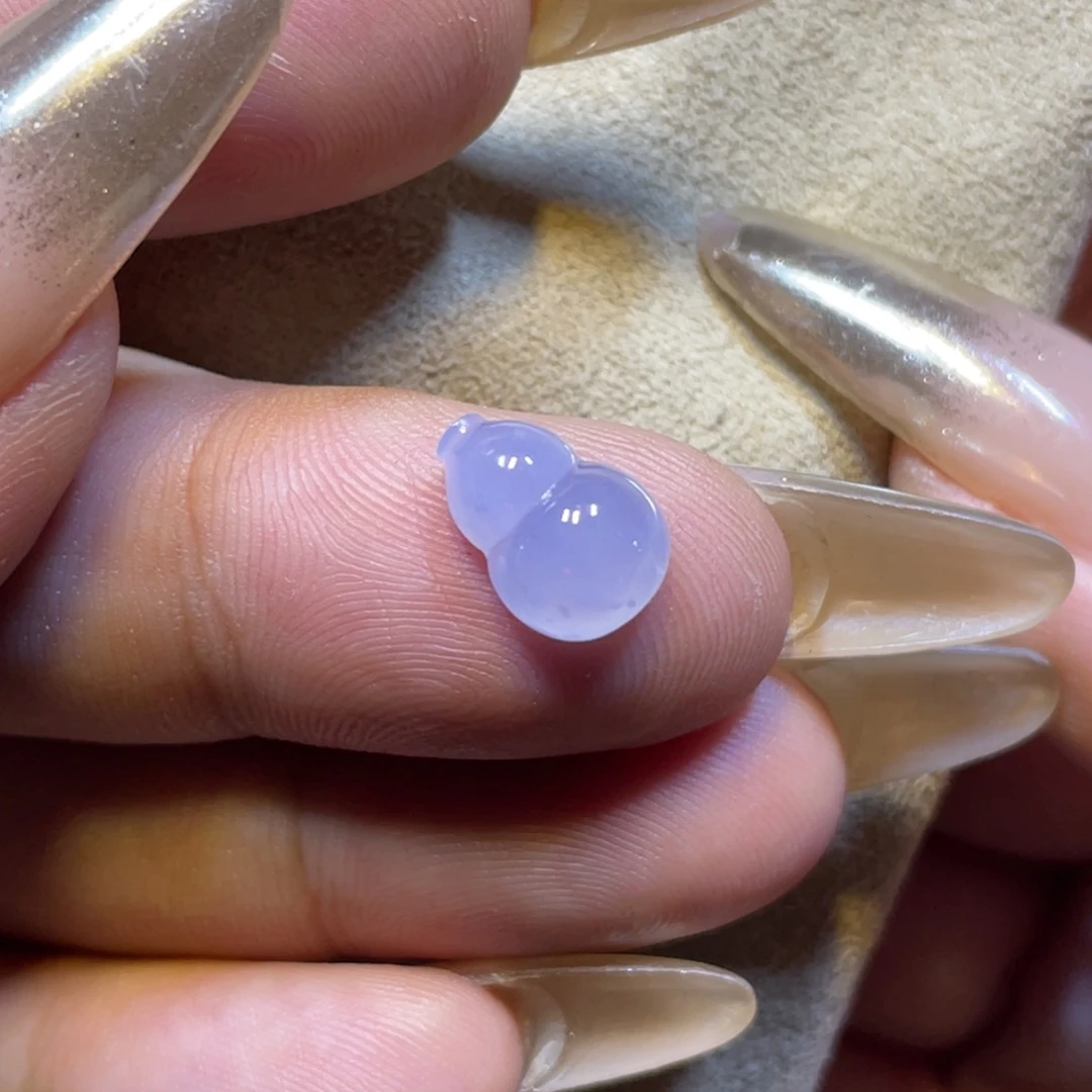 颈饰未镶嵌翡翠紫葫芦