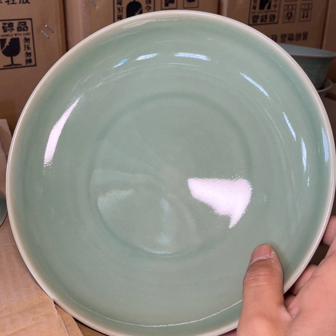瓷微瑕素面盘 1 只