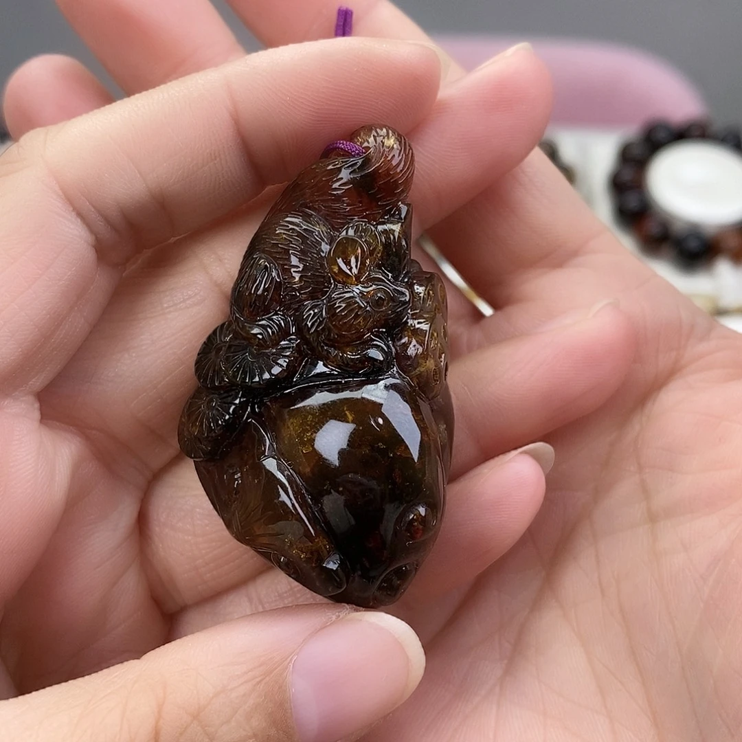 琥珀未镶嵌裸石琥珀