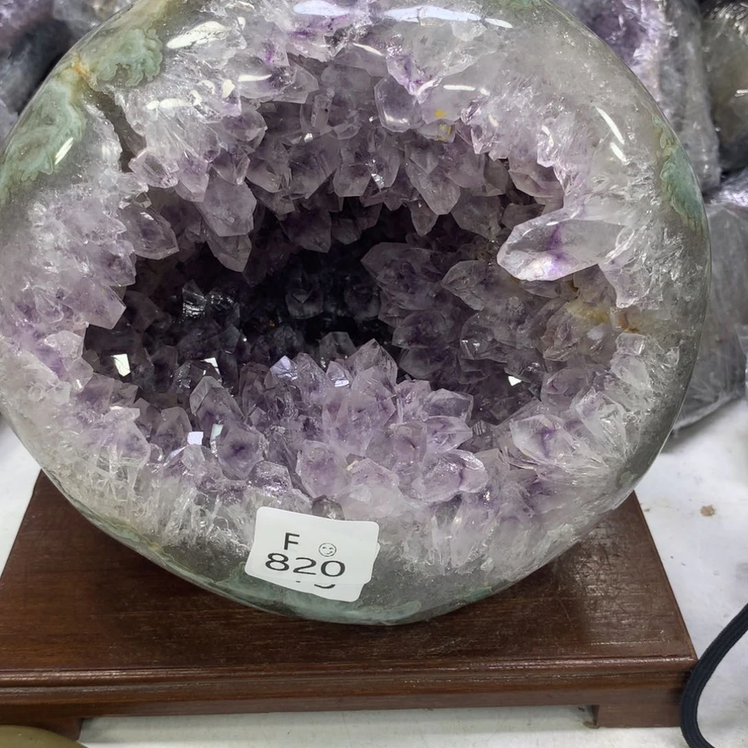 未镶嵌紫晶大型摆件（非配饰）张*哈