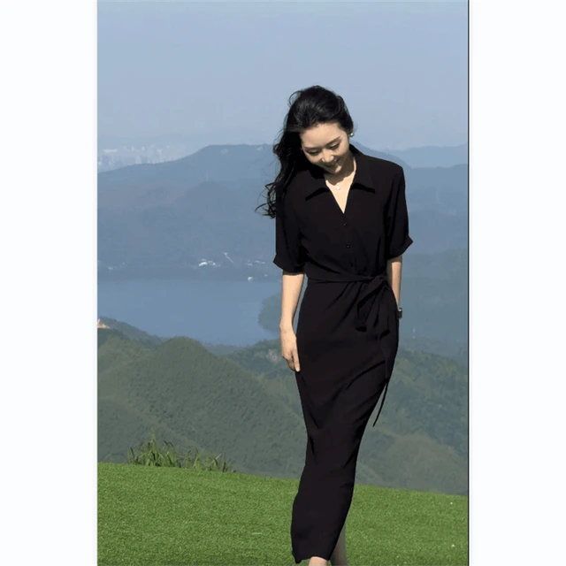 赫本风黑色polo领连衣裙女2025夏季御姐新款衬衫裙独特超好看裙子