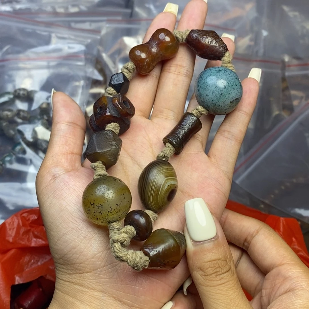 玛瑙/玉髓颈饰未镶嵌