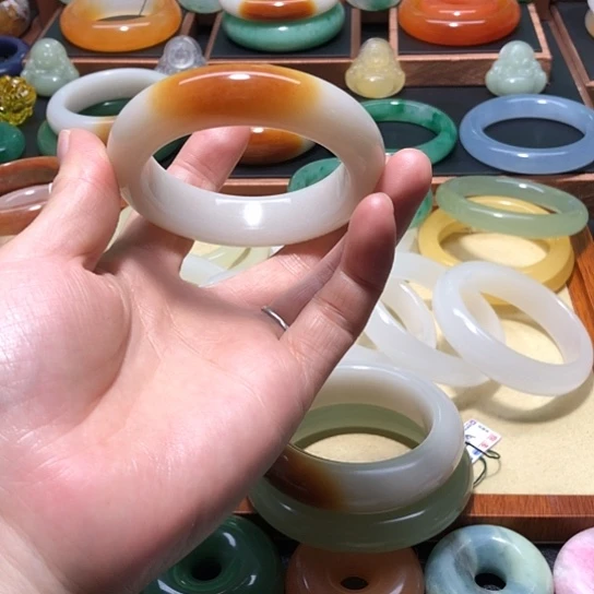 感***兔石英岩玉合金手镯