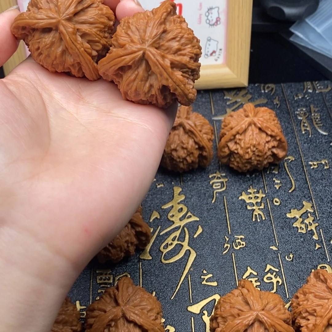 沙***漠文玩核桃吊坠白狮1111111111